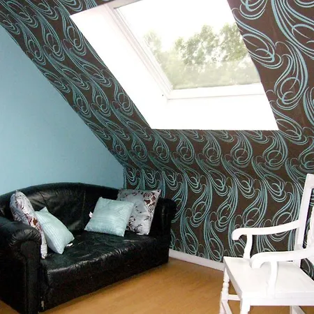 Hébergement de vacances Maison De 4 Avec Jardin Amenage Et Wifi A *