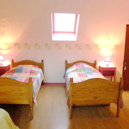 Hébergement de vacances Maison De 4 Avec Jardin Amenage Et Wifi A *