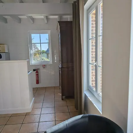 Maison De Charme à Avec Jardin Non Clôturé *