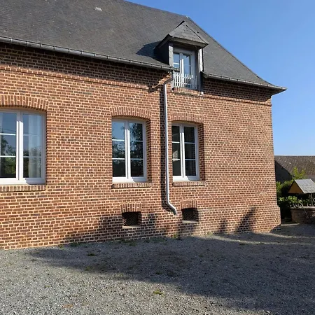 Сasa de vacaciones Maison De Charme à Avec Jardin Non Clôturé Berville-en-Caux