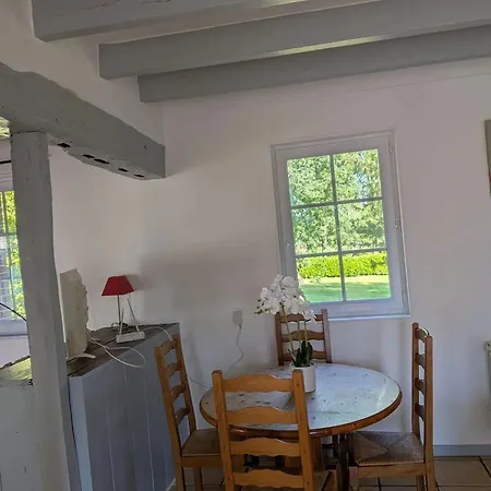Maison De Charme à Avec Jardin Non Clôturé *